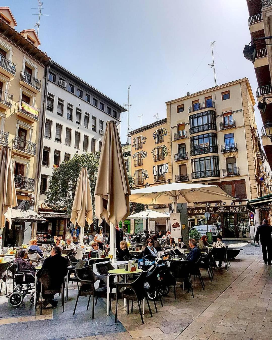 Apartamenticos Plaza Sas I Zaragoza Luaran gambar